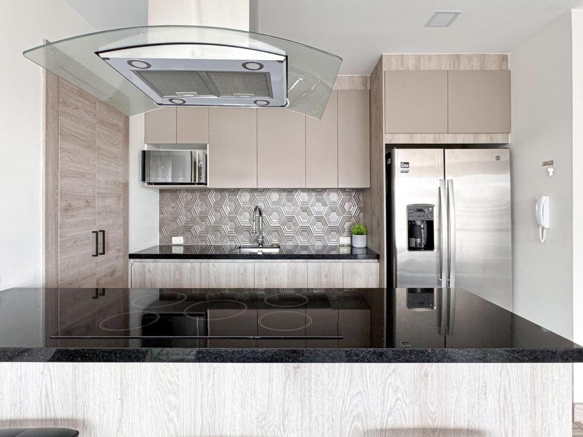 Estancia Luminica Tu Escape Perfecto Con Garaje 昆卡 外观 照片