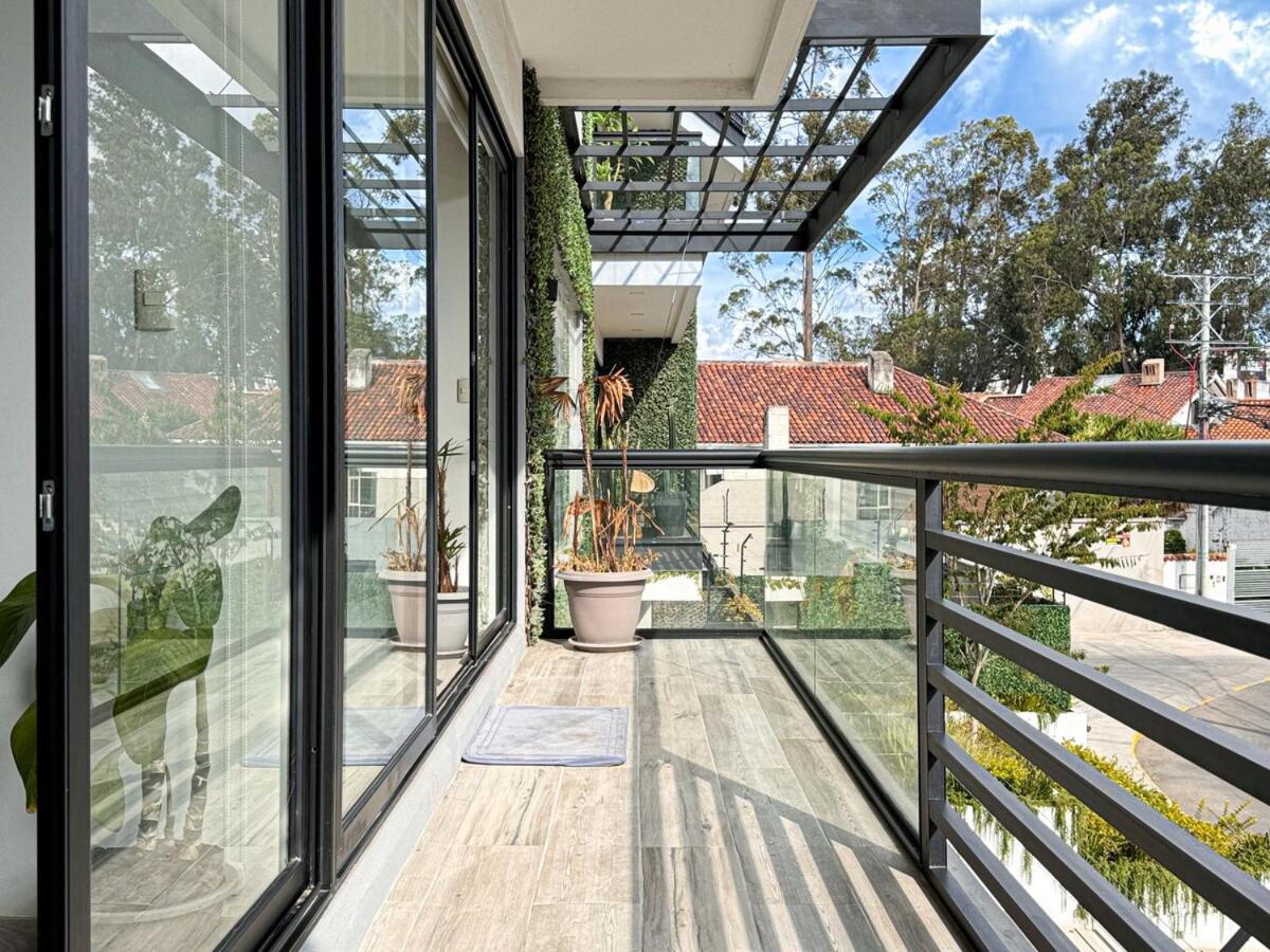 Estancia Luminica Tu Escape Perfecto Con Garaje 昆卡 外观 照片